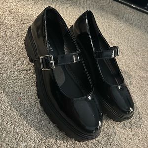 Platform Mary Jane’s